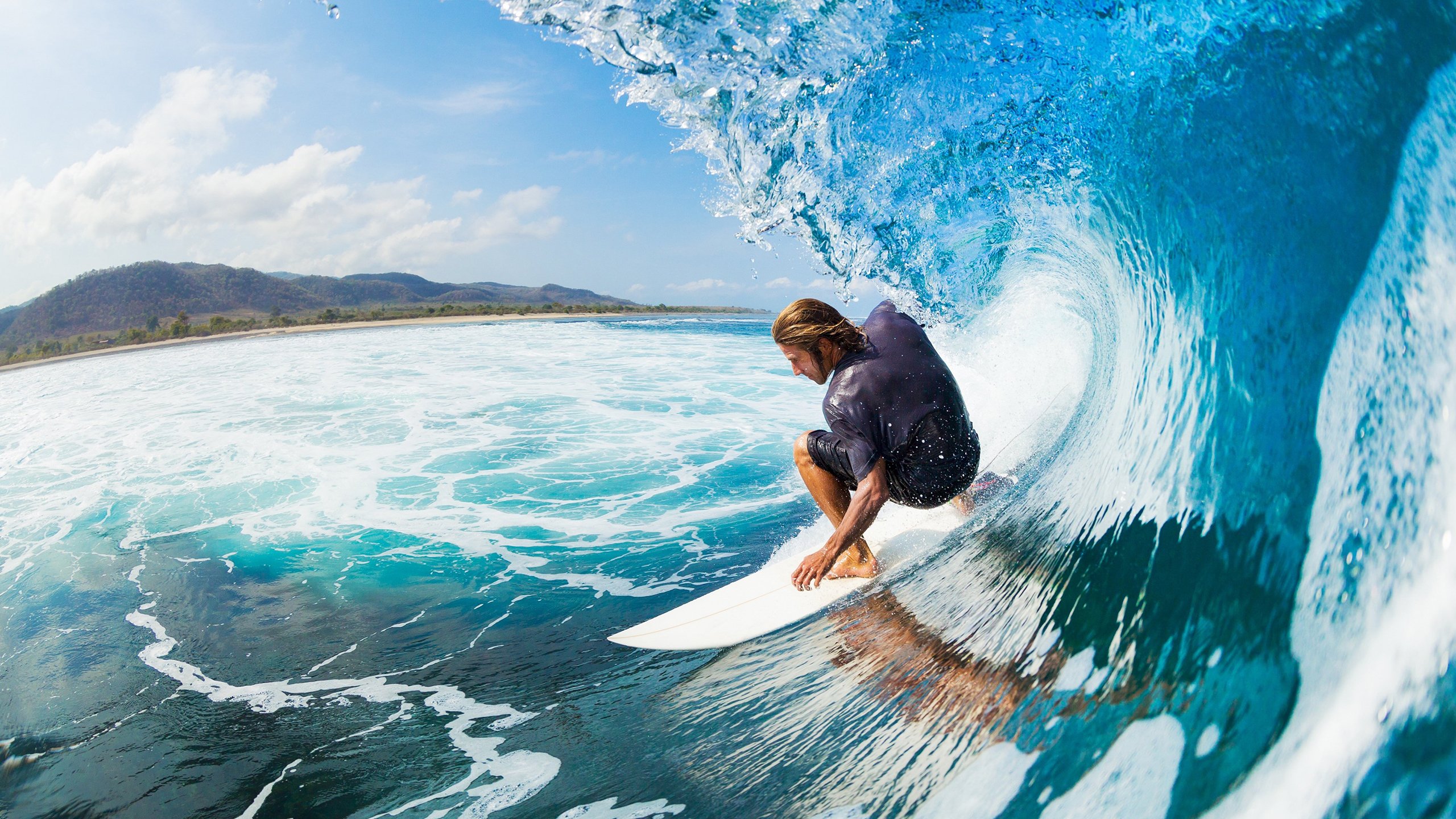 _湖人队迎来士气高涨的精彩表现_，湖人实力再次增强